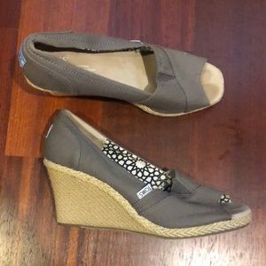 Toms Wedges